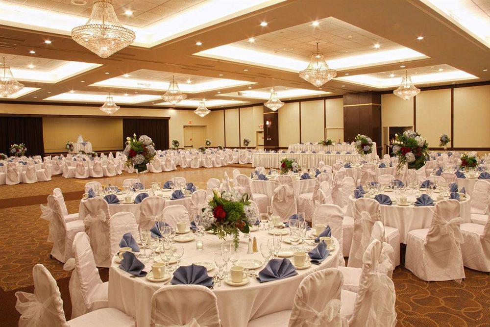 Hotel Doubletree By Hilton Binghamton Esterno foto