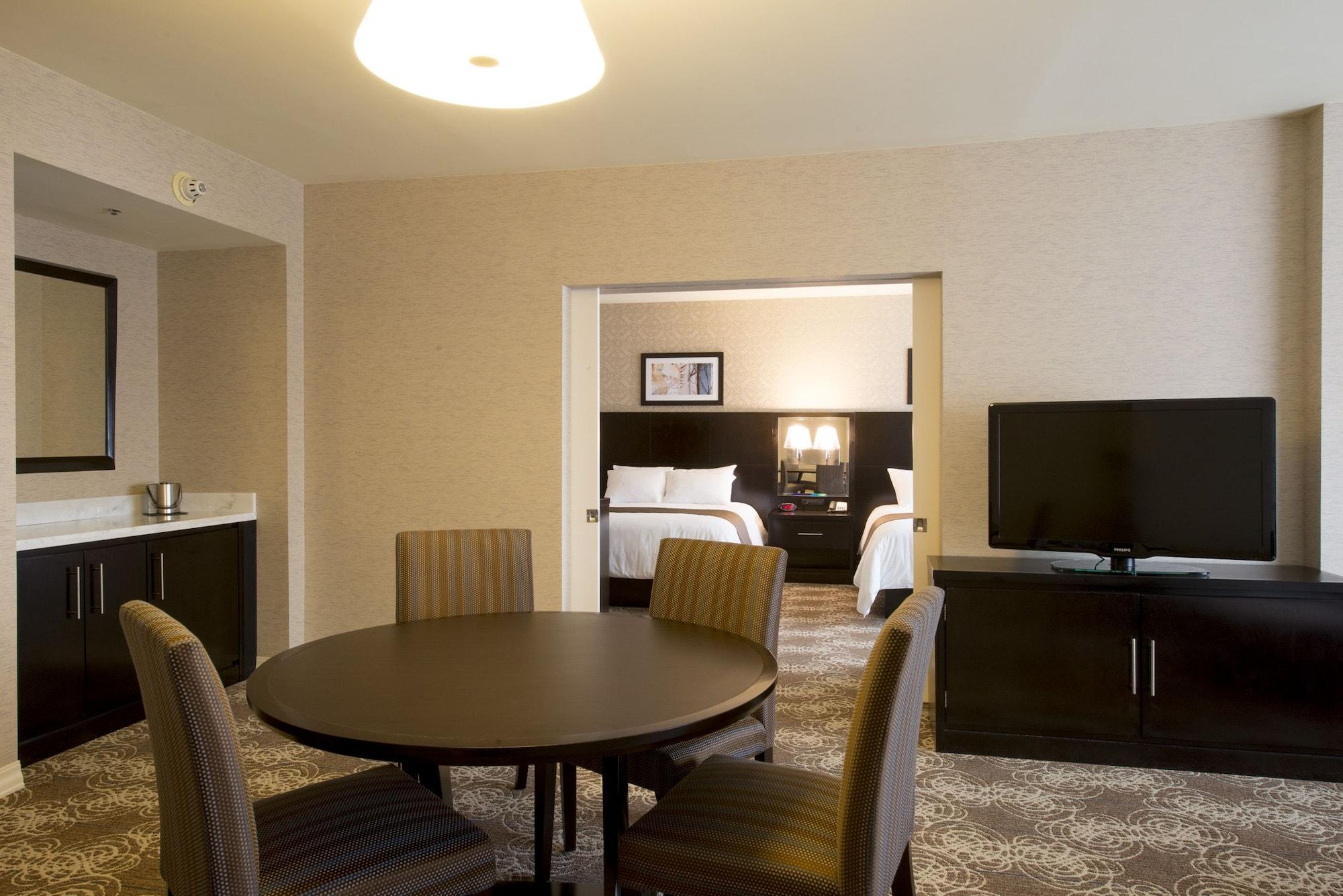 Hotel Doubletree By Hilton Binghamton Esterno foto