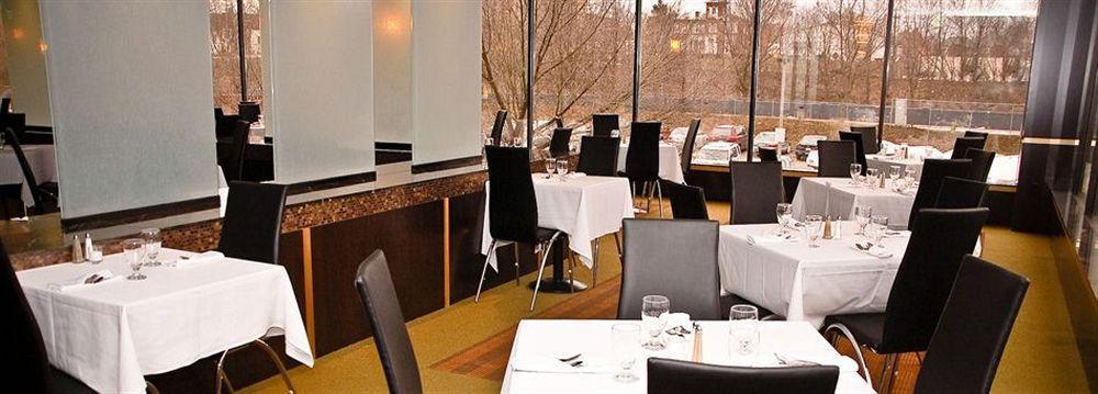 Hotel Doubletree By Hilton Binghamton Esterno foto