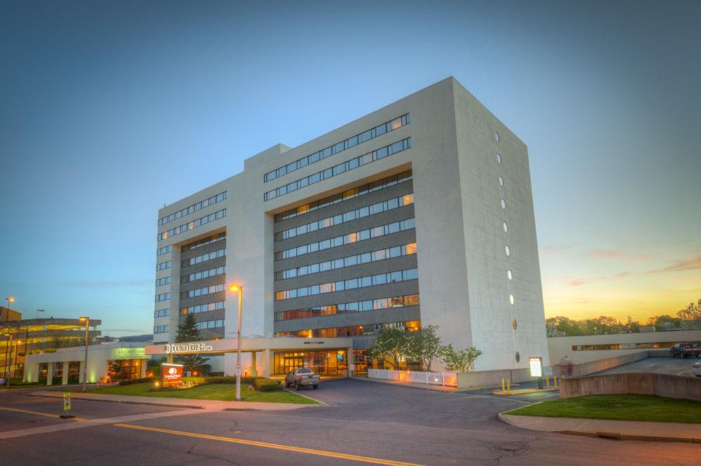 Hotel Doubletree By Hilton Binghamton Esterno foto