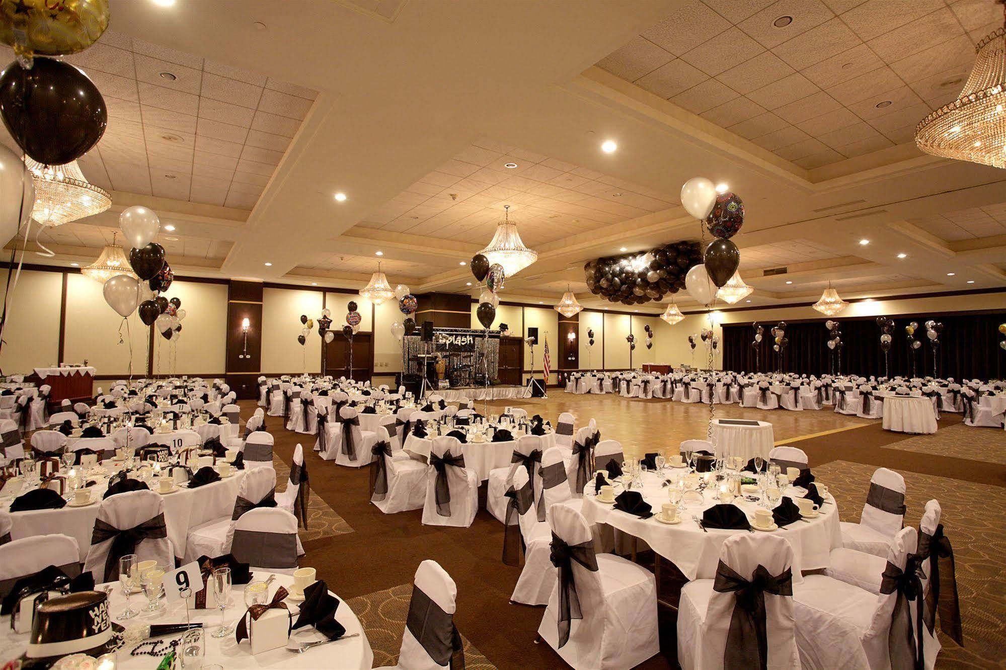 Hotel Doubletree By Hilton Binghamton Esterno foto